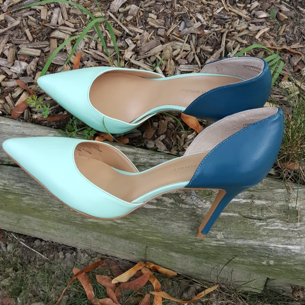 NWOT Banana Republic Dorsay 8.5 colorblock heels
